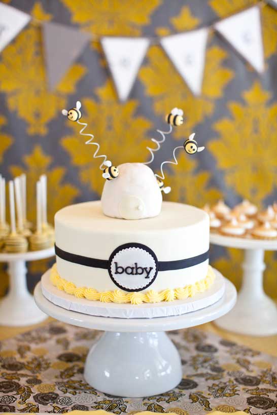 bee-baby-shower-cake