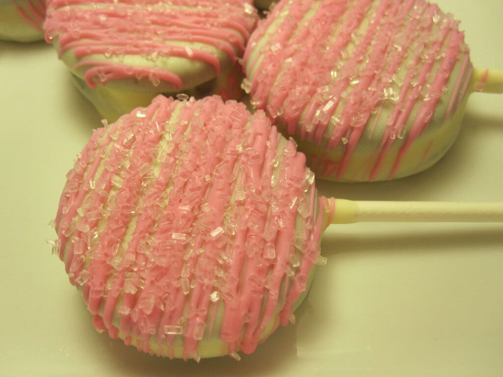 Oreo Pops in Pink & White